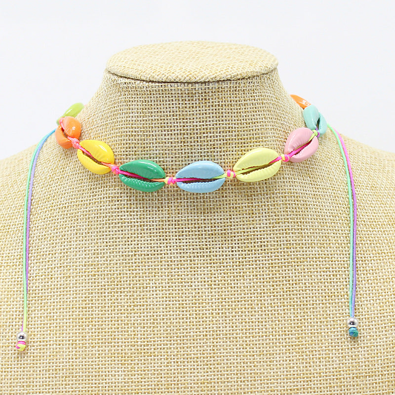 Collier de coquillages aux couleurs du vent de l'océan